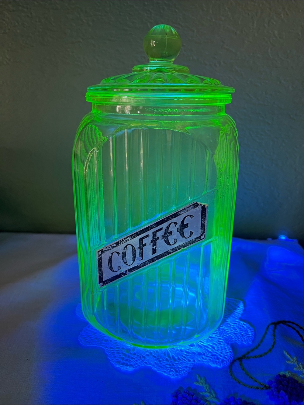 Antique Anchor Hocking Uranium Glass Hoosier Coffee Canister Jar With Lid